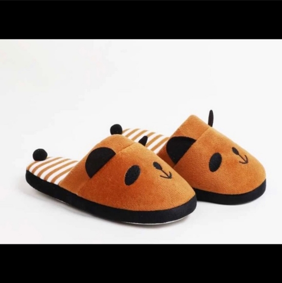 Kids Cartoon Design Novelty Slippers - Picture 2 of 4